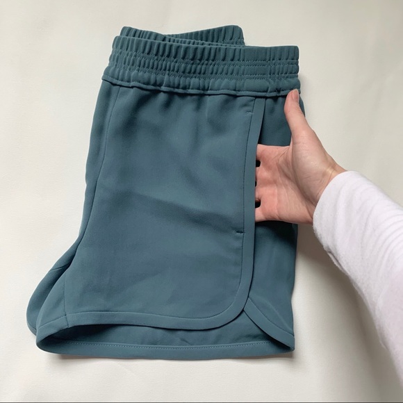 J.Crew Crepe Pull-on Shorts - Picture 4 of 5